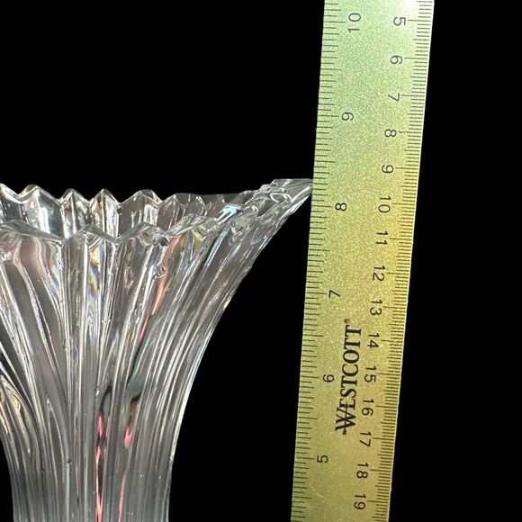 Mikasa Crystal Diamond Fire 8” Flower Vase Curved Stem 8 ¼” Japan - Picture 7 of 10